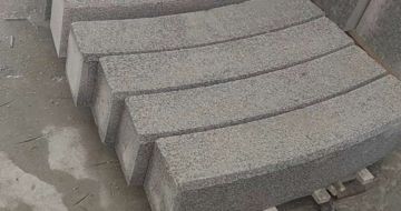 酒泉芝麻白弧形路牙石