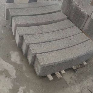 酒泉芝麻白弧形路牙石