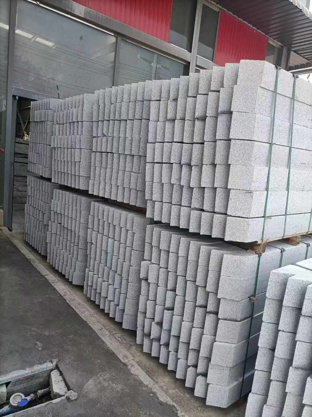 酒泉芝麻白树围石 树池
