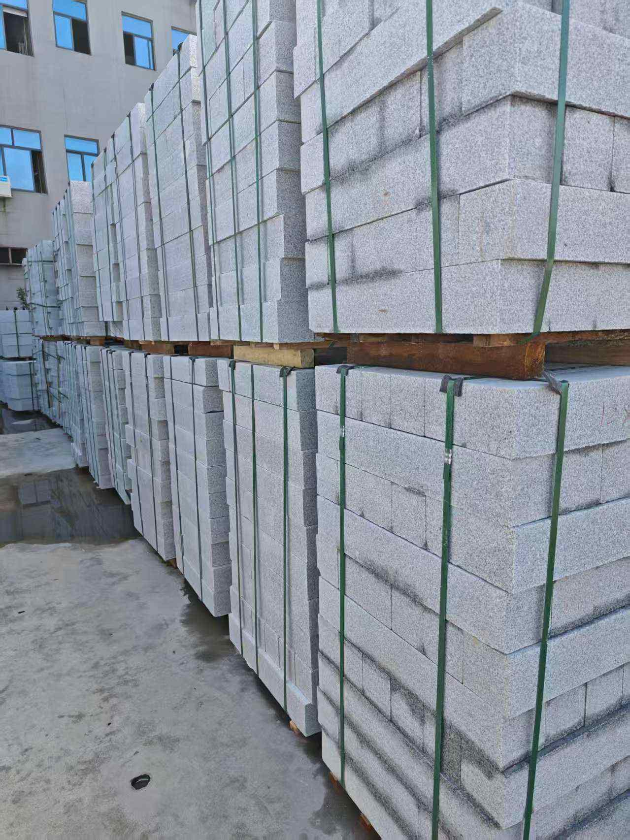 酒泉芝麻白路牙石，路侧石